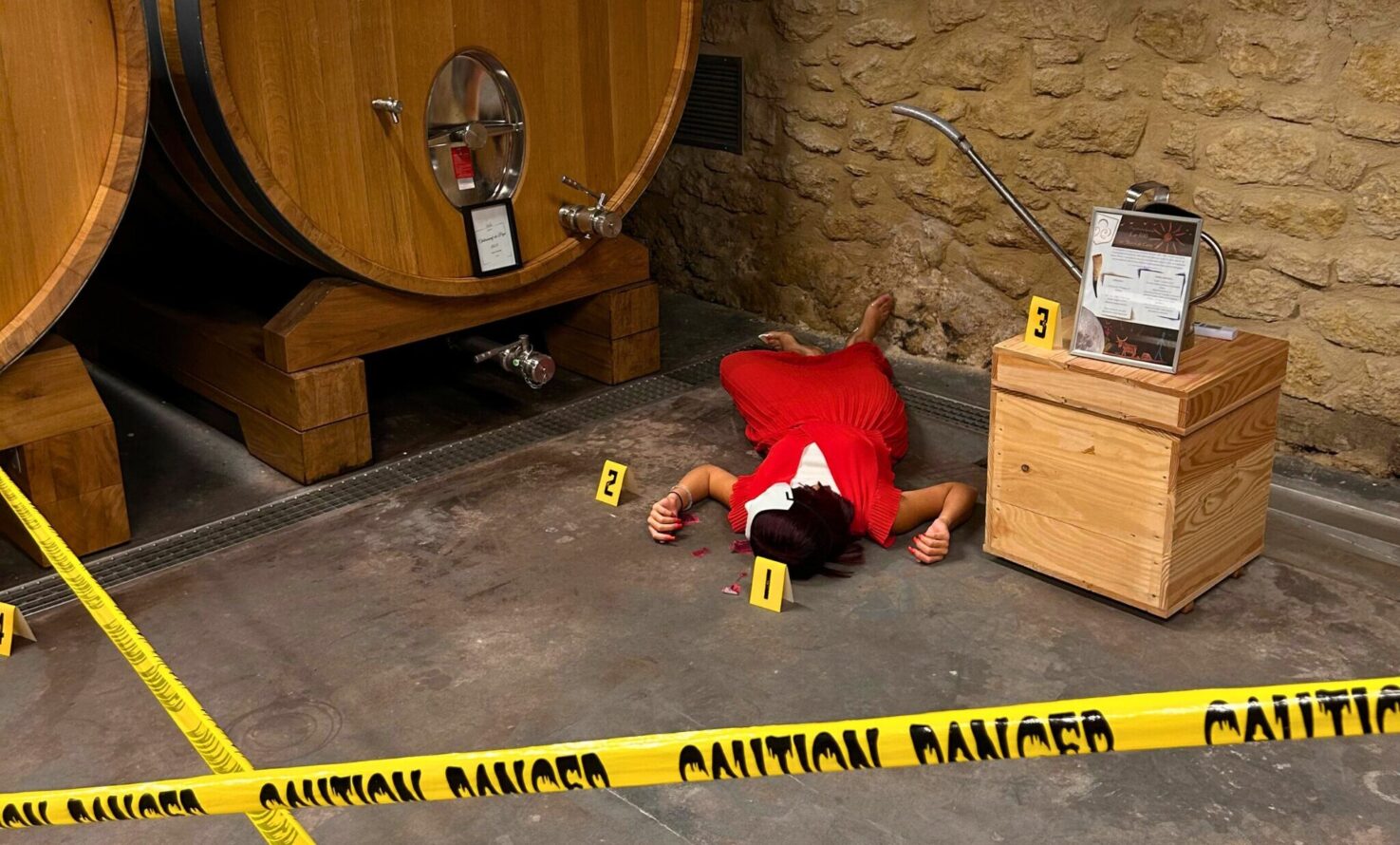 Scène de crime e notre MURDER PARTY